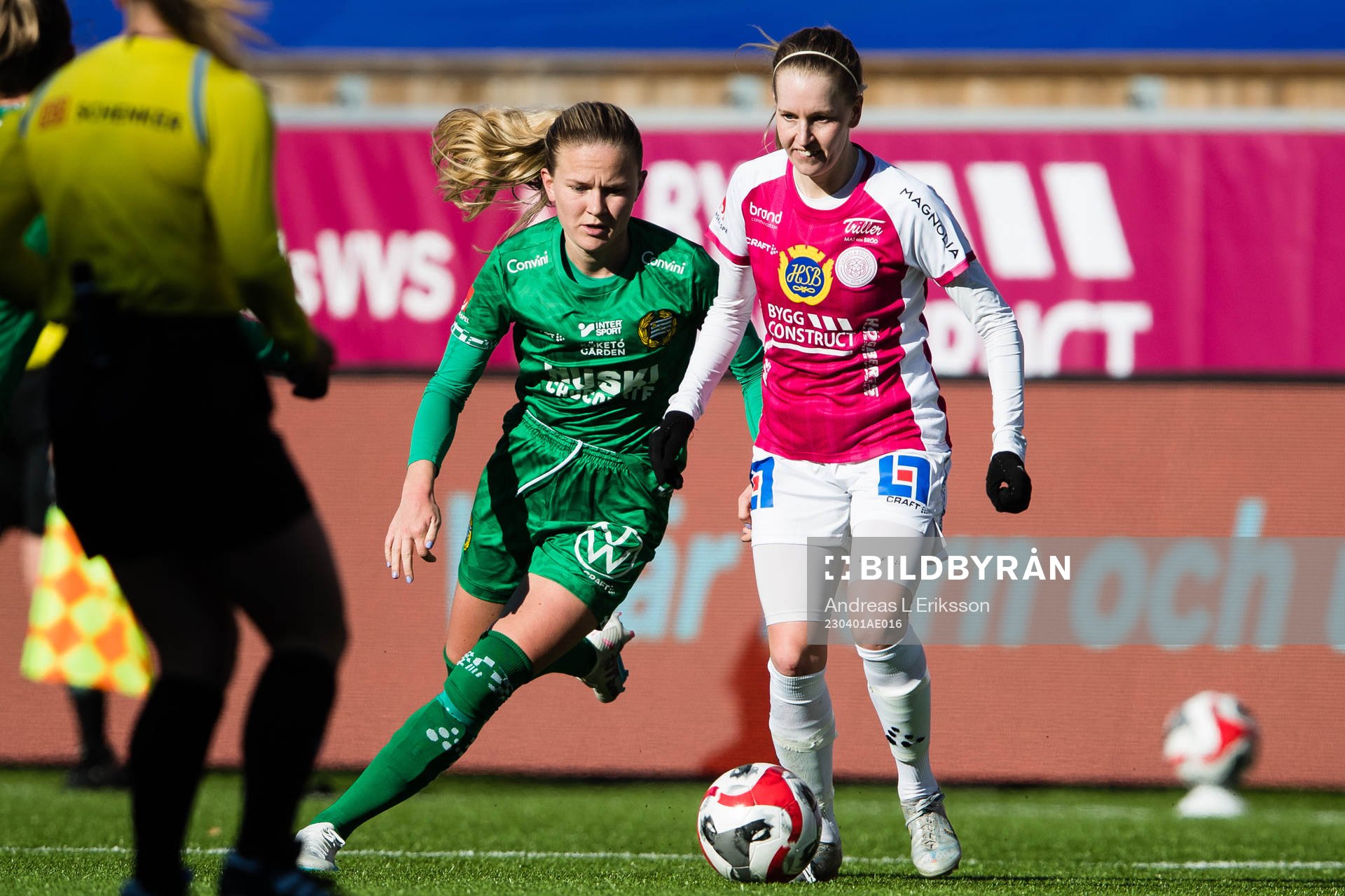 Hammarbys Matilda Vinberg och IK Uppsalas Beatrice Gärds
