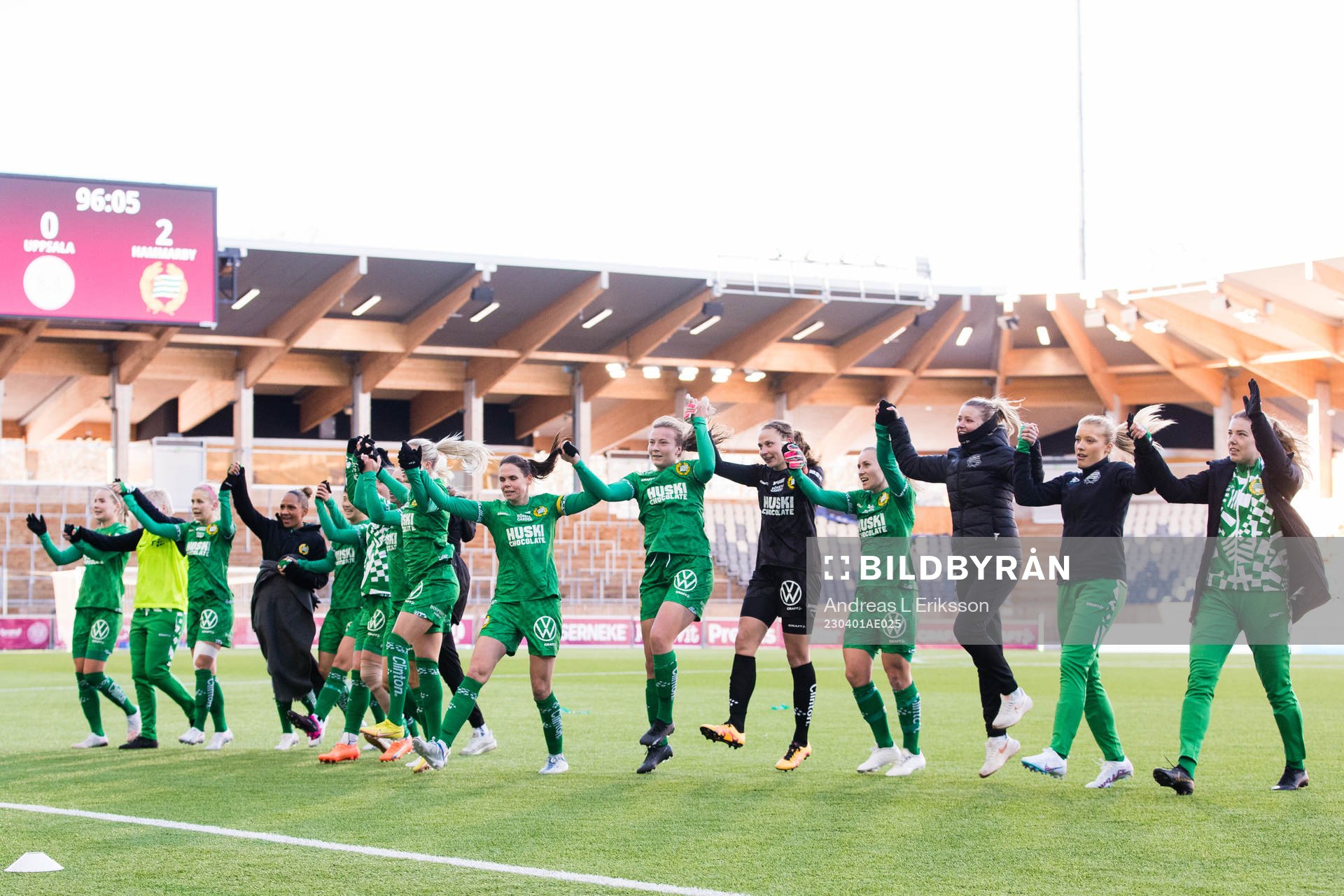 Hammarbys spelare jublar