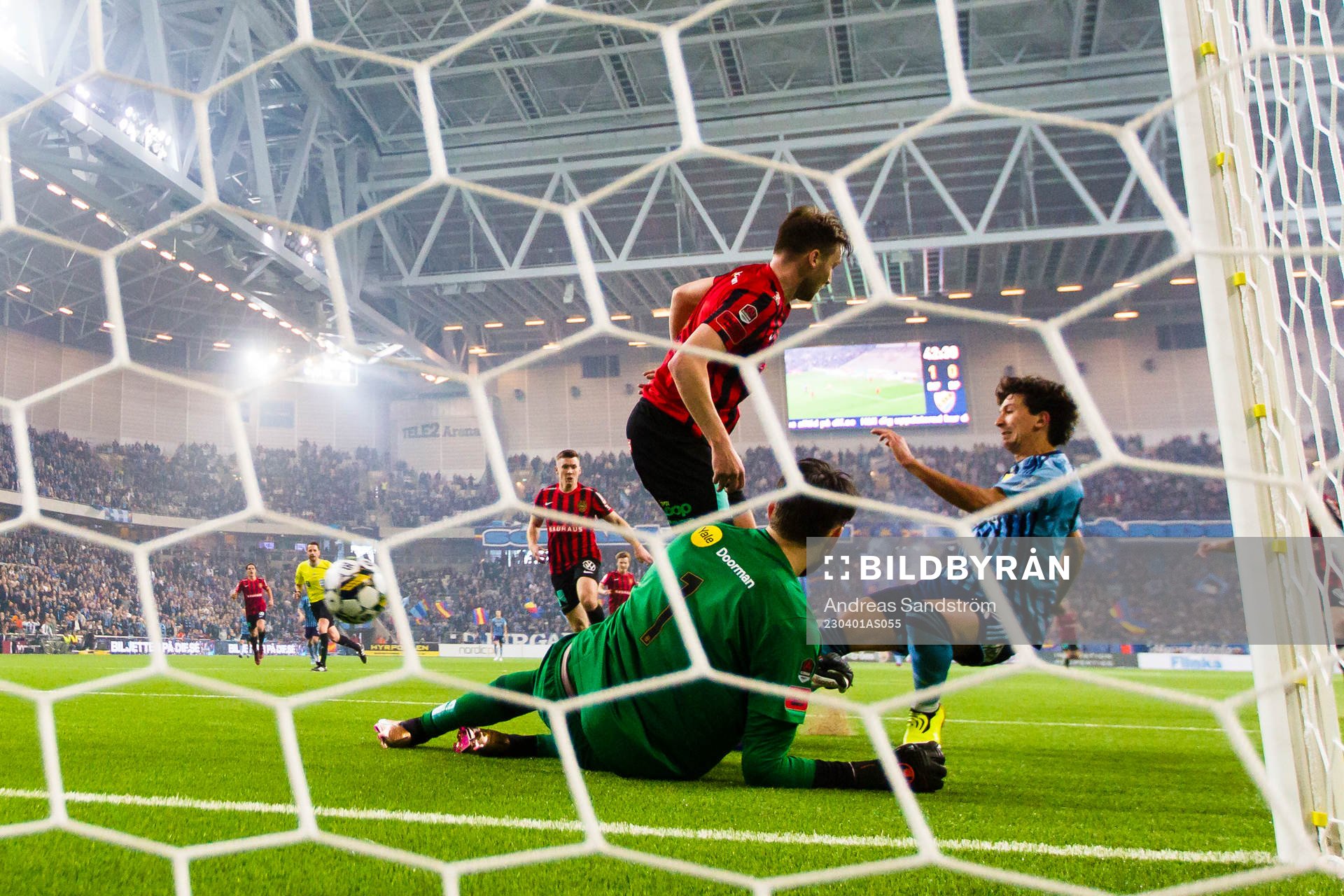 Djurgårdens Gustav Wikheim gör 2-0 bakom Brommapojkarnas