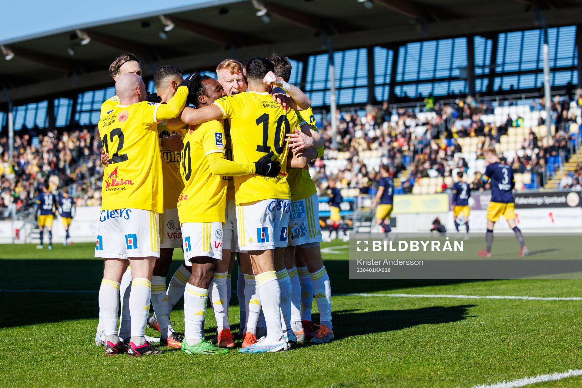 Falkenbergs spelare jublar