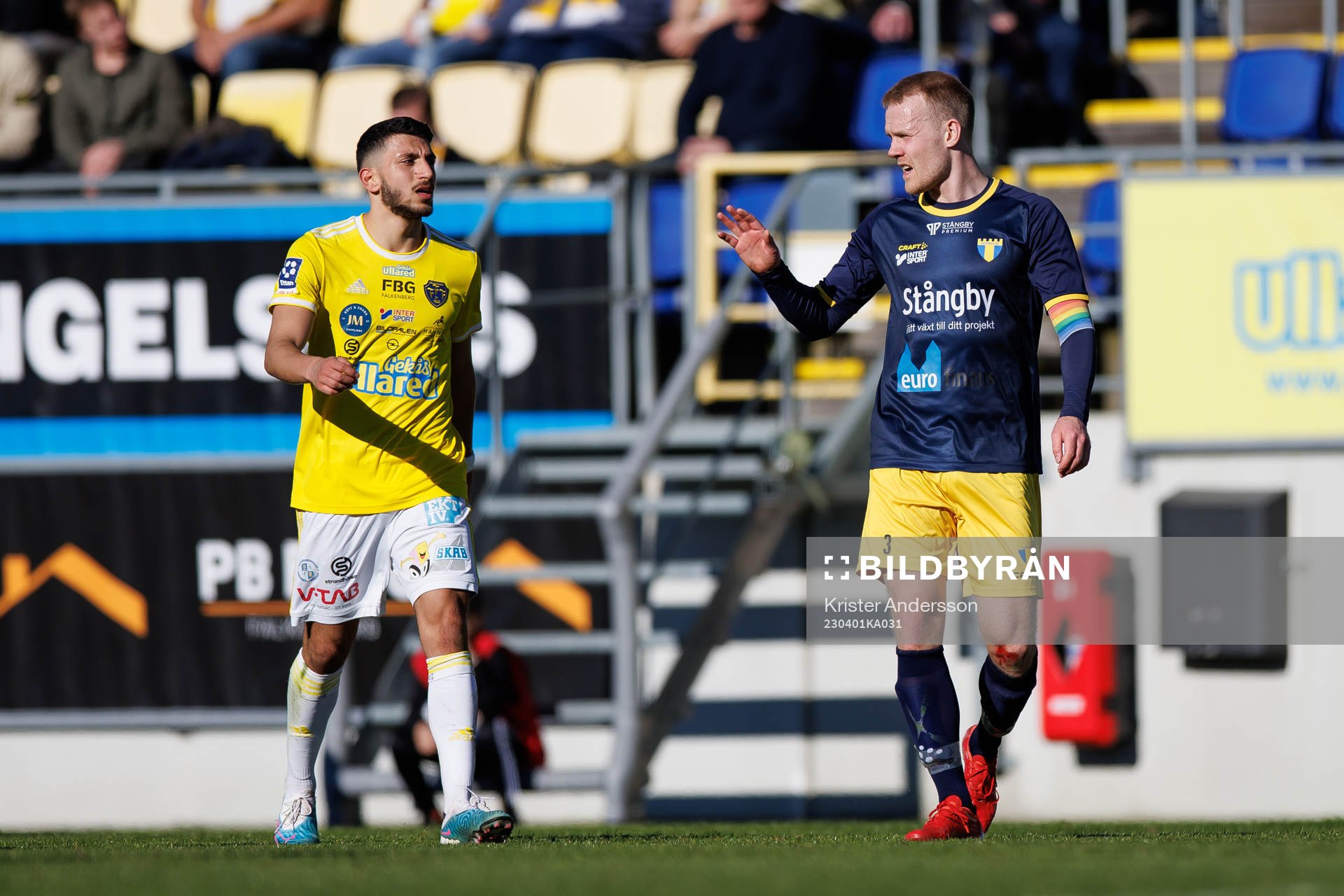 Falkenbergs Leonardo Farah Shahin och Torns Adam Olofsson