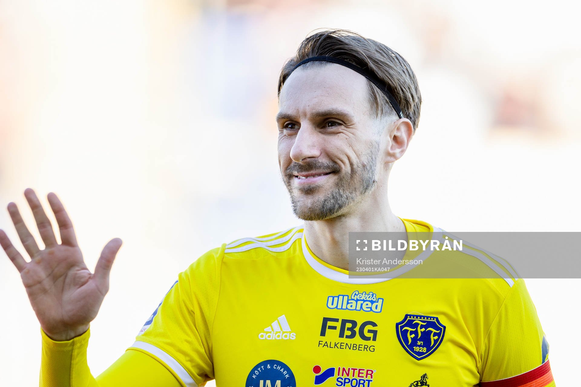 Falkenbergs Tobias Karlsson före fotbollsmatchen i Ettan