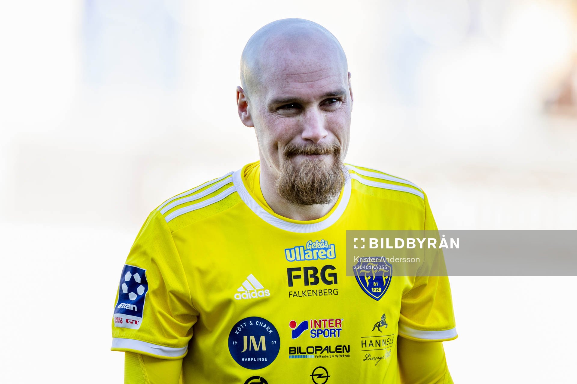 Falkenbergs Christoffer Carlsson före fotbollsmatchen i