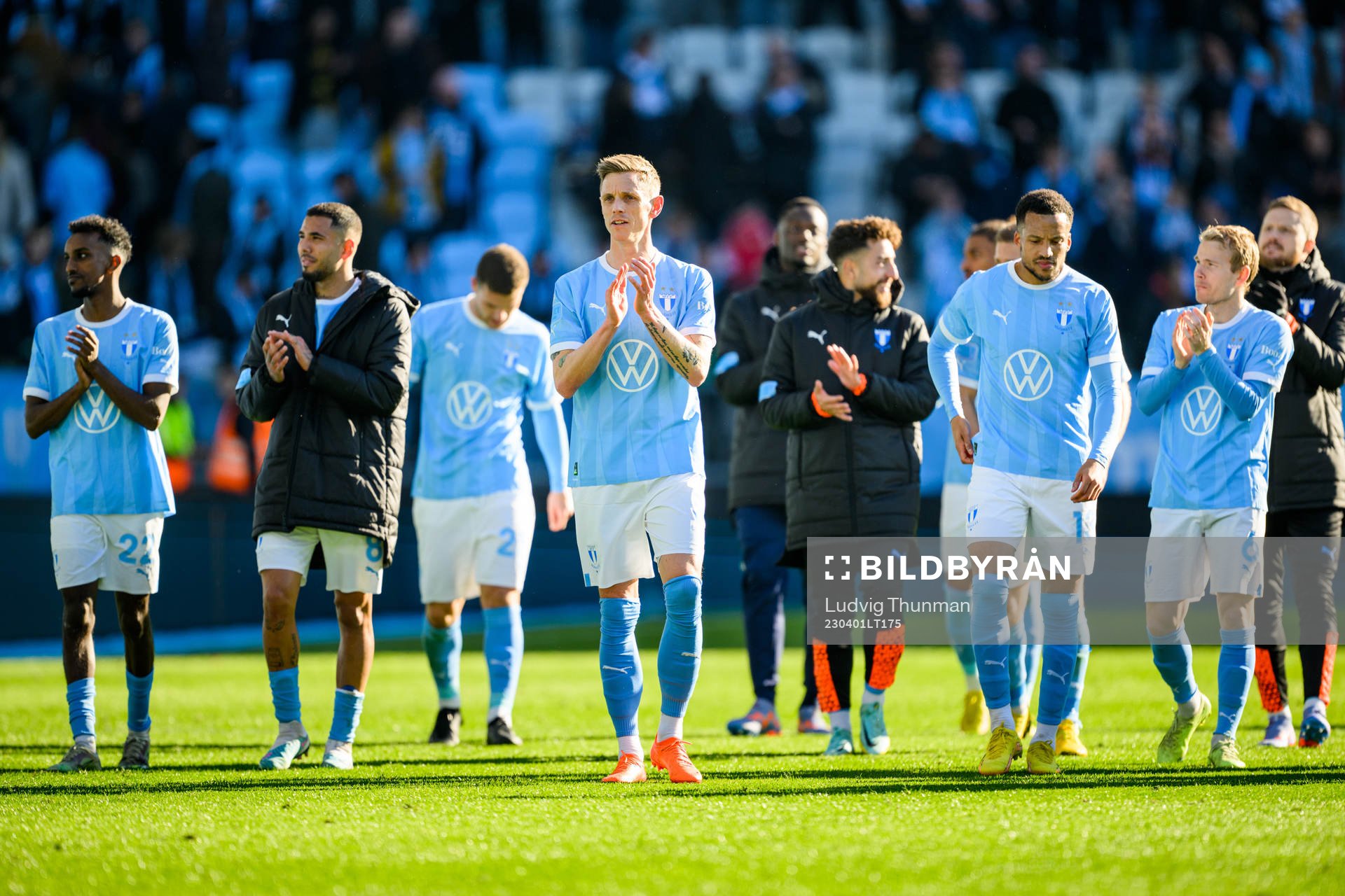 Malmö FFs Søren Rieks tackar publiken