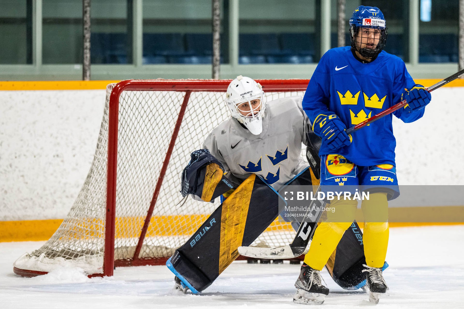 Goaltender Tindra Holm and Sofie Lundin of Sweden at a