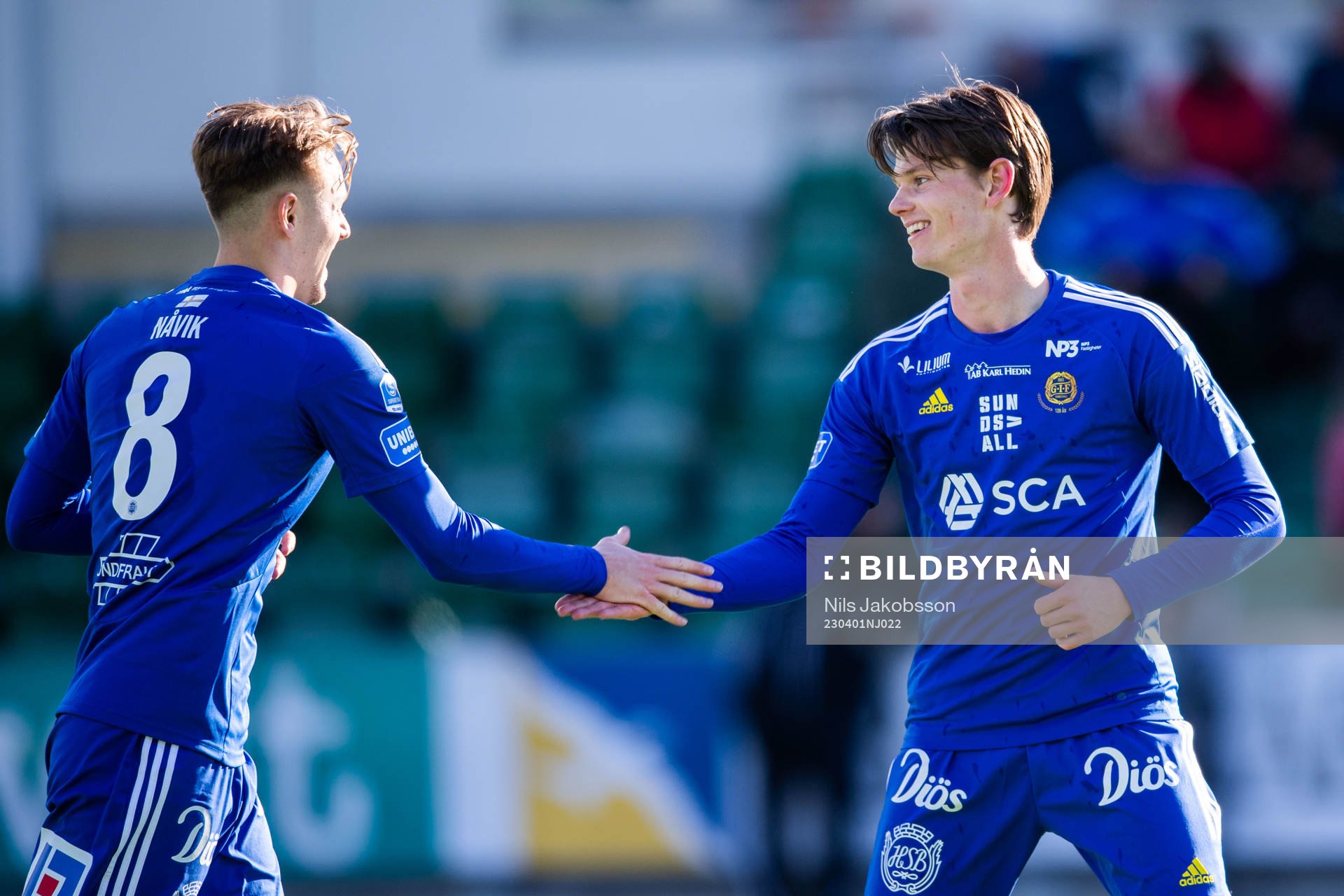 GIF Sundsvalls Ludvig Nåvik jublar med Teodor Stenshagen