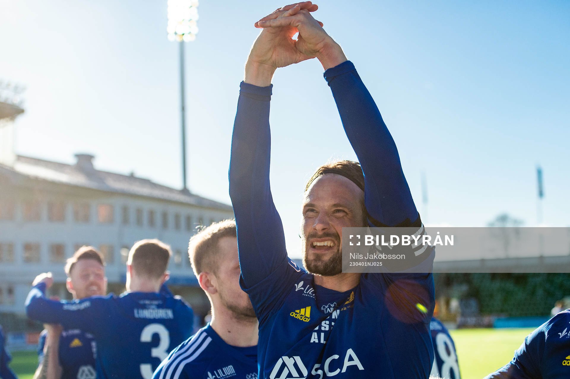 GIF Sundsvalls Linus Hallenius jublar