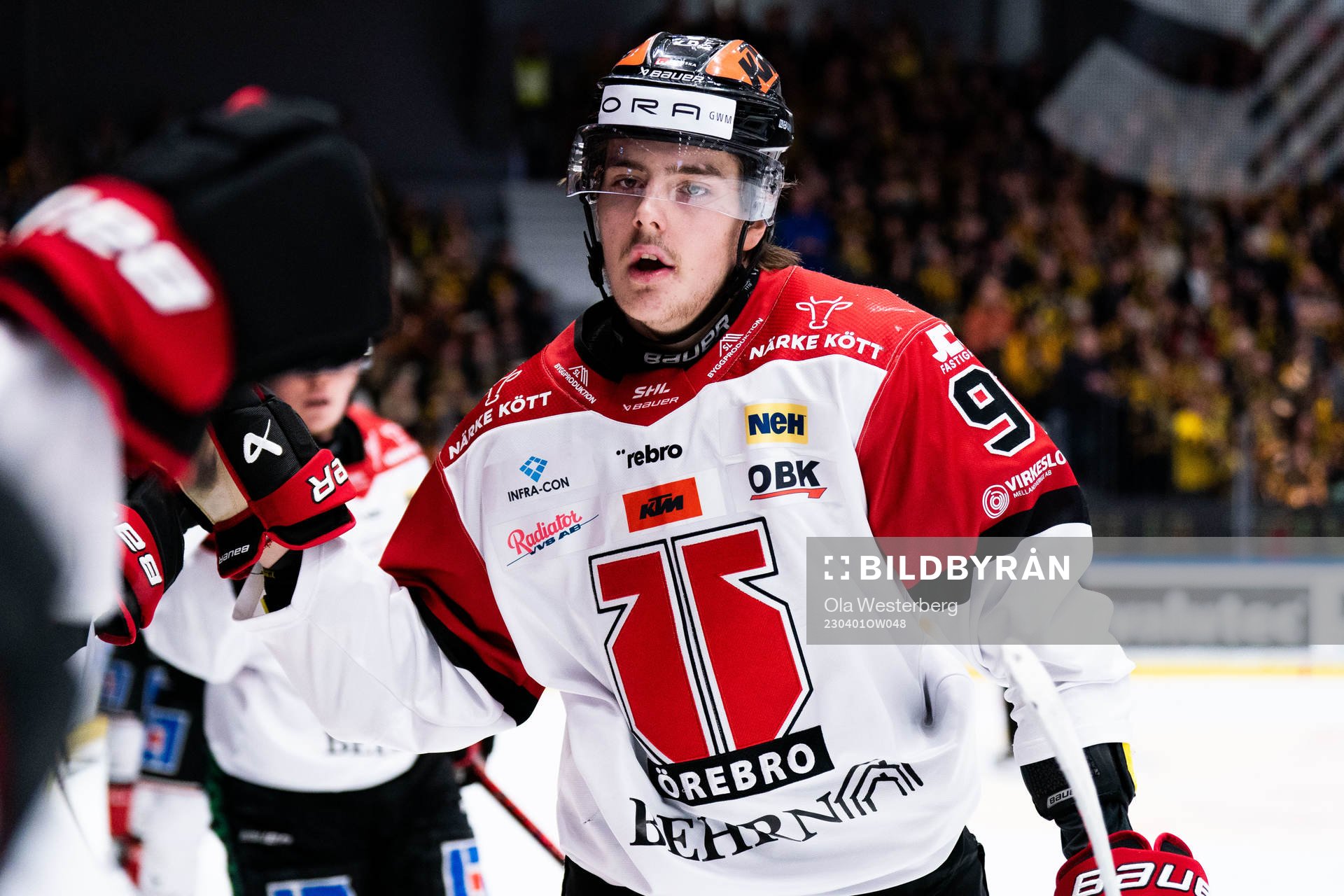 Örebros Leo Carlsson jublar