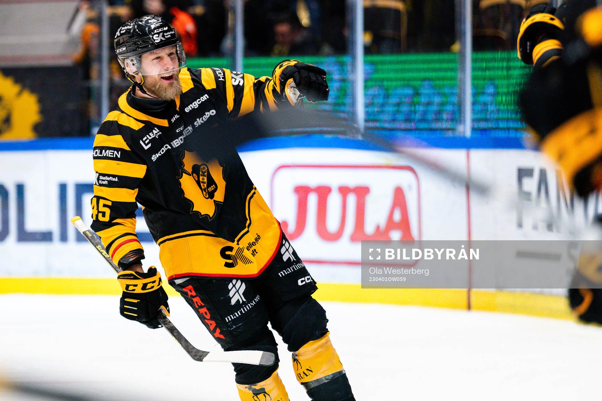 Skellefteås Oscar Möller jublar