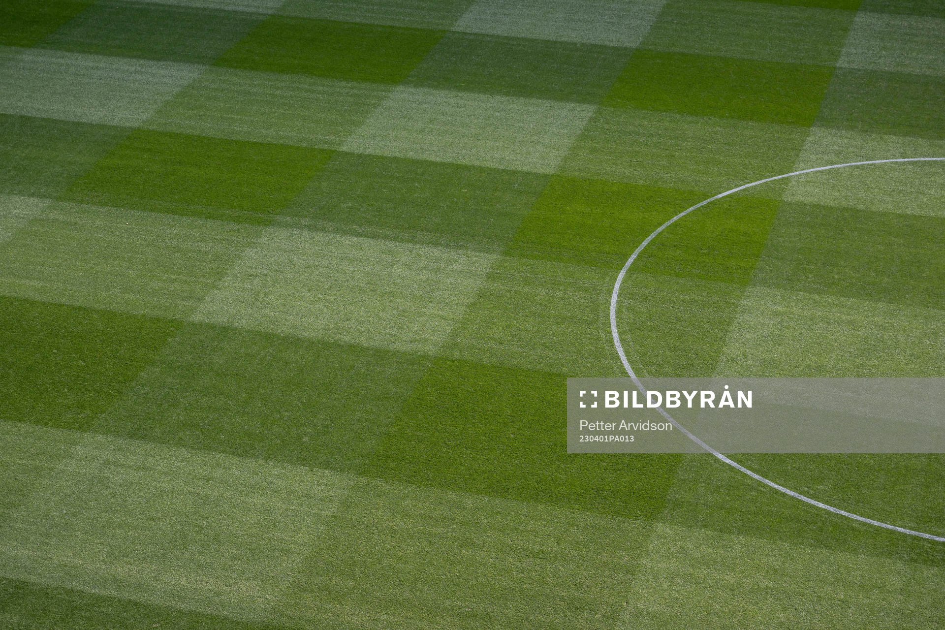 Gräsmattan på Eleda Stadion inför fotbollsmatchen i Allsvenskan mellan Malmö FF och Kalmar den 1 april 2023 i Malmö. 