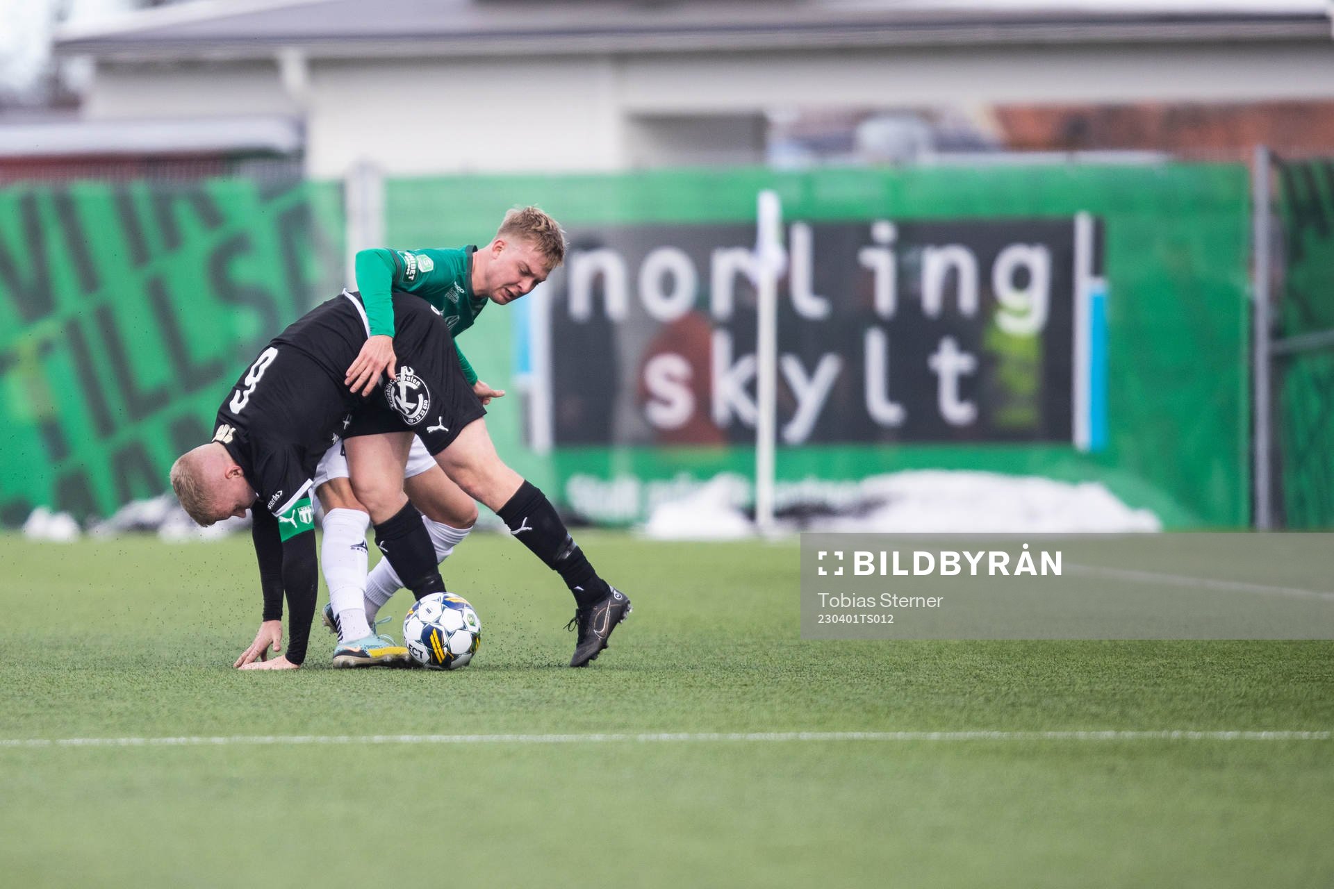Brages Malte Persson och Västerås SKs Simon Johansson