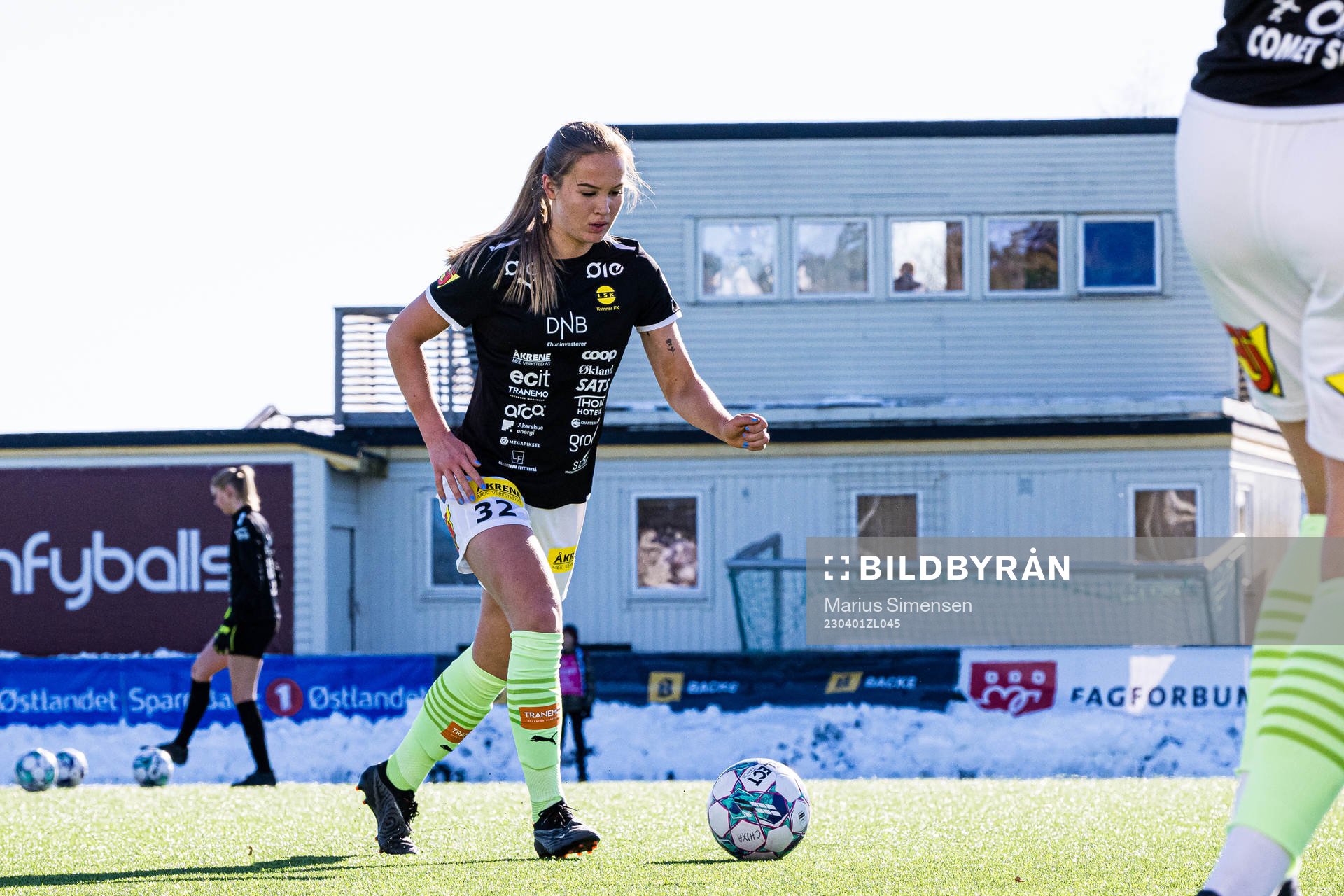 Oda Mathilde Johansen of LSK Kvinner warms up ahead of the Toppserien football match between Stabæk and LSK Kvinner on April 1, 2023 in Bærum.