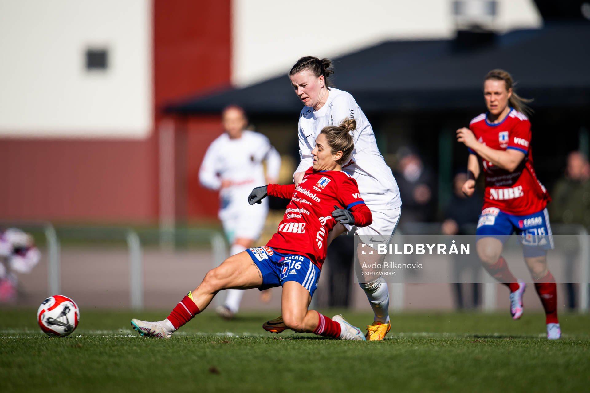 Vittsjös Katrina Gorry och Brommapojkarnas Frida Boriero