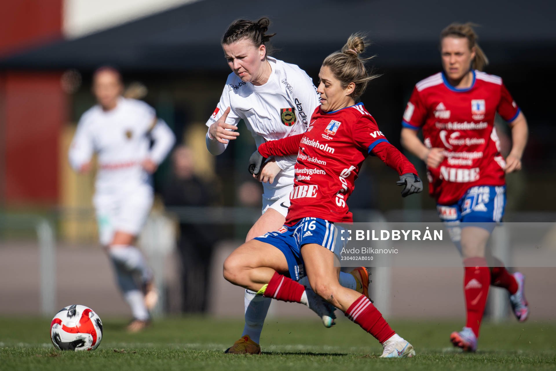 Vittsjös Katrina Gorry och Brommapojkarnas Frida Boriero