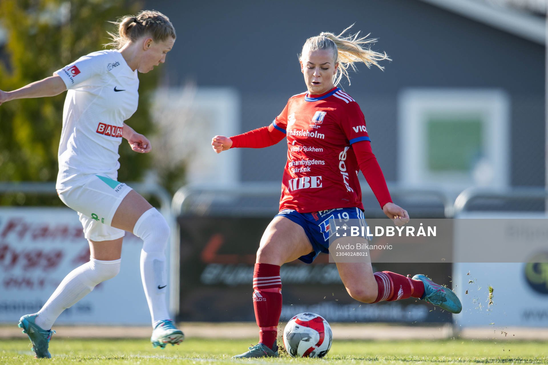 Vittsjös Moa Karlsson och Brommapojkarnas Sara Olai