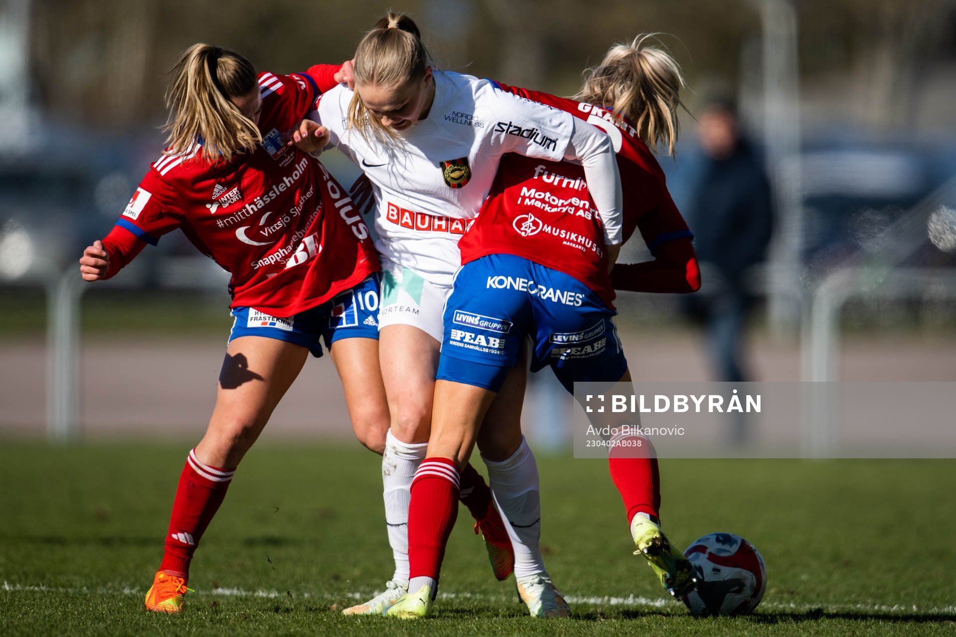 Vittsjös Sarah Stratigakis och Charlotte Grant mot