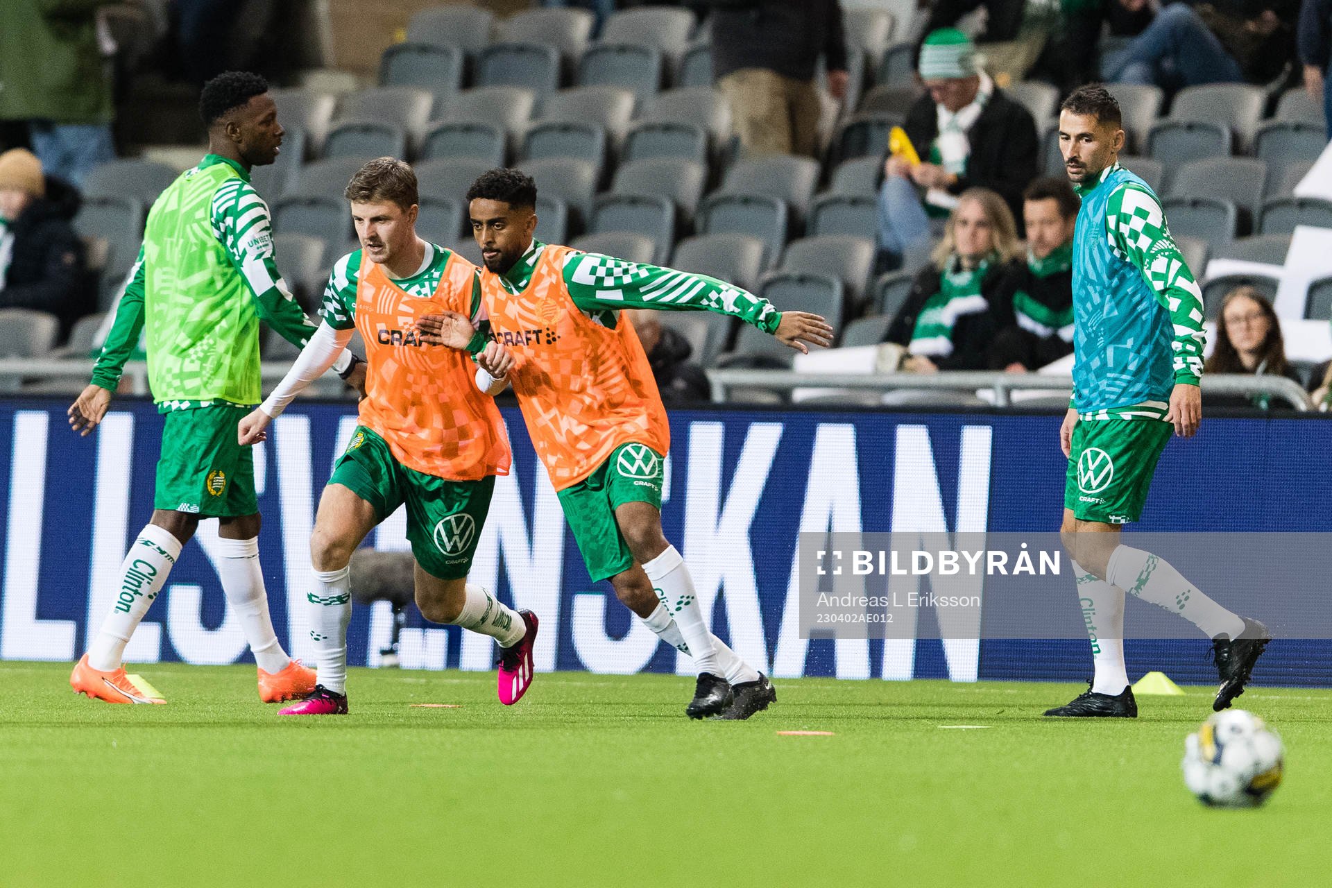 Hammarbys spelare värmer upp