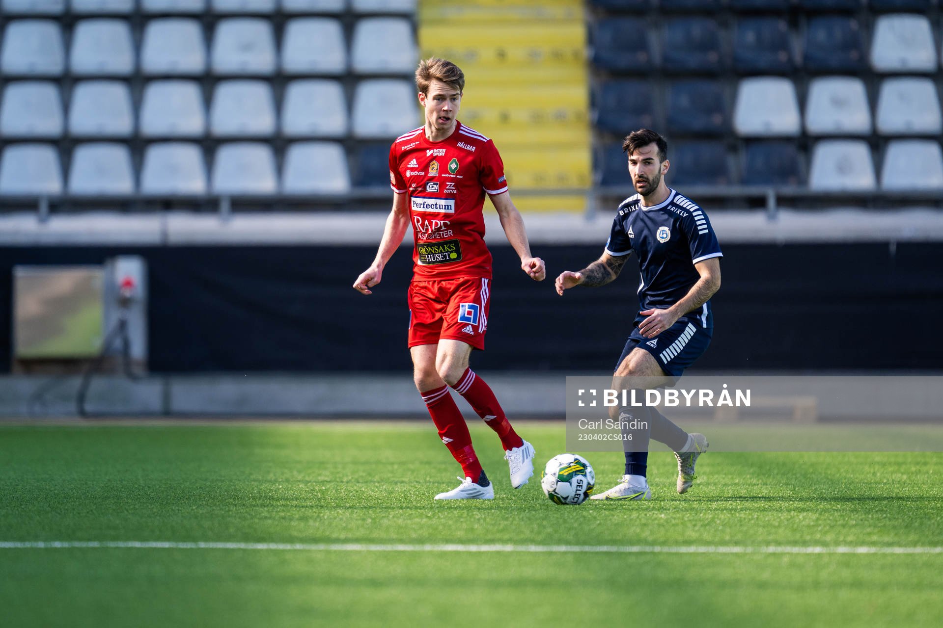 Skövde AIKs Mikael Mörk och Utsiktens Allan Mohideen