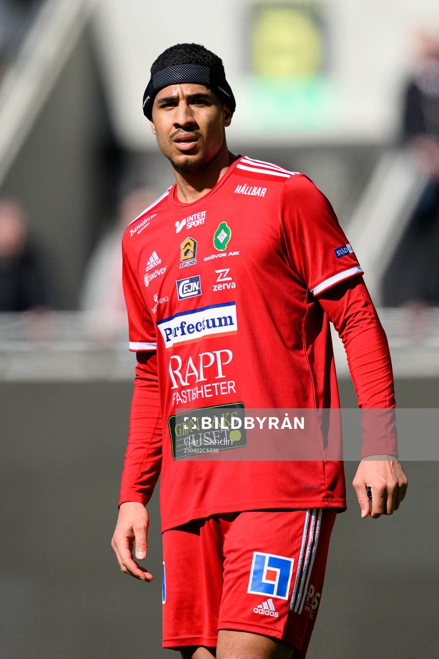 Skövde AIKs Emil Bellander