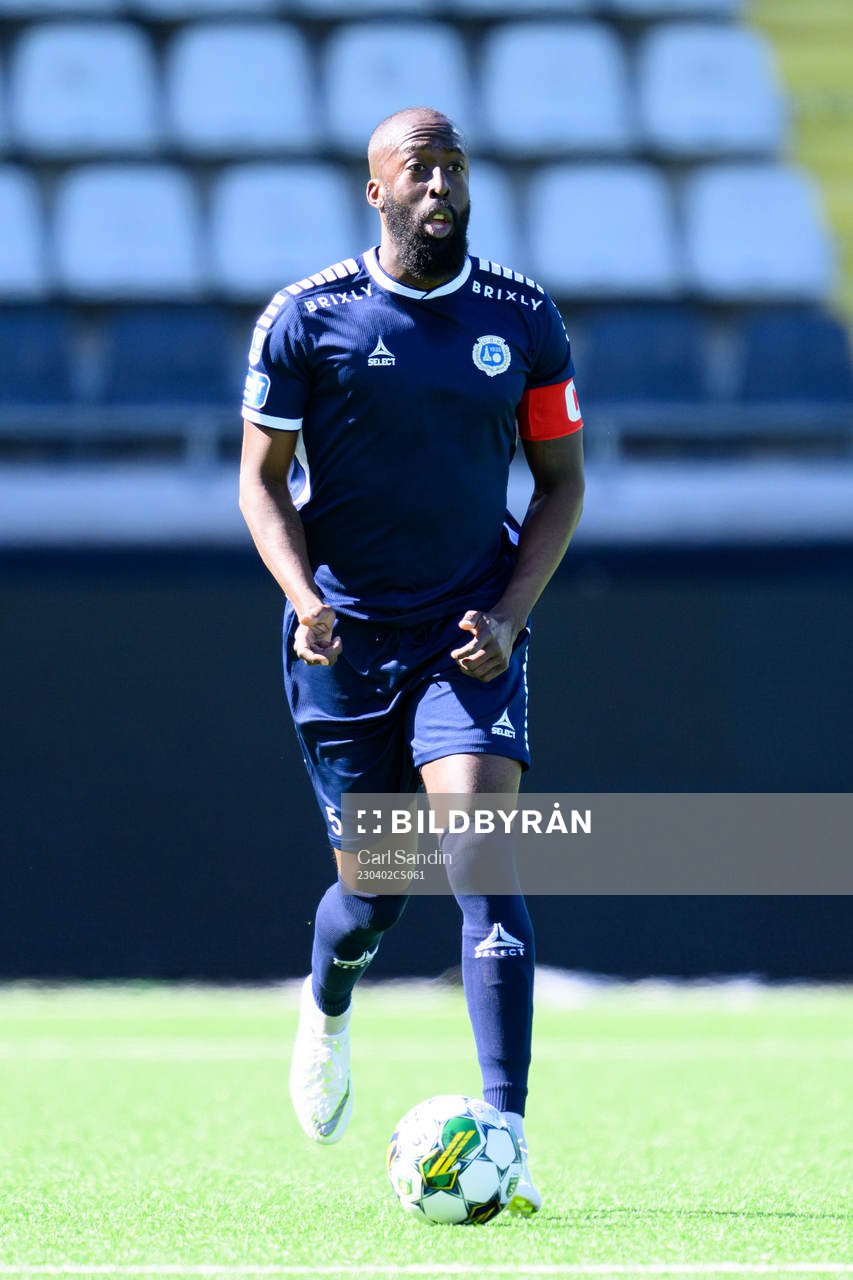 Utsiktens Ronald Mukiibi