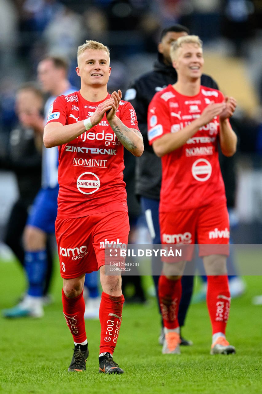 Värnamos Viktor Bergh jublar