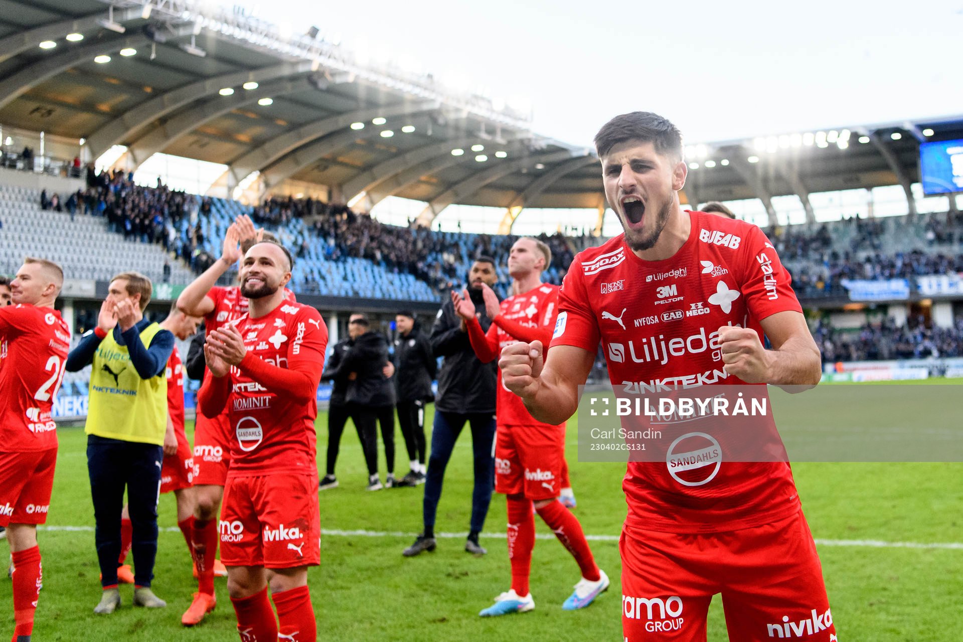 Värnamos Emin Grozdanic jublar
