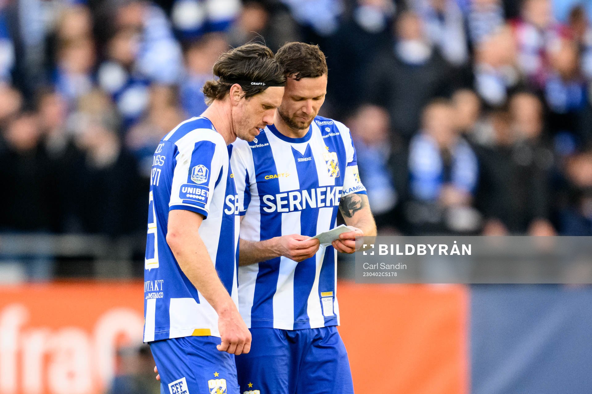 IFK Göteborgs Gustav Svensson och Marcus Berg tittar på