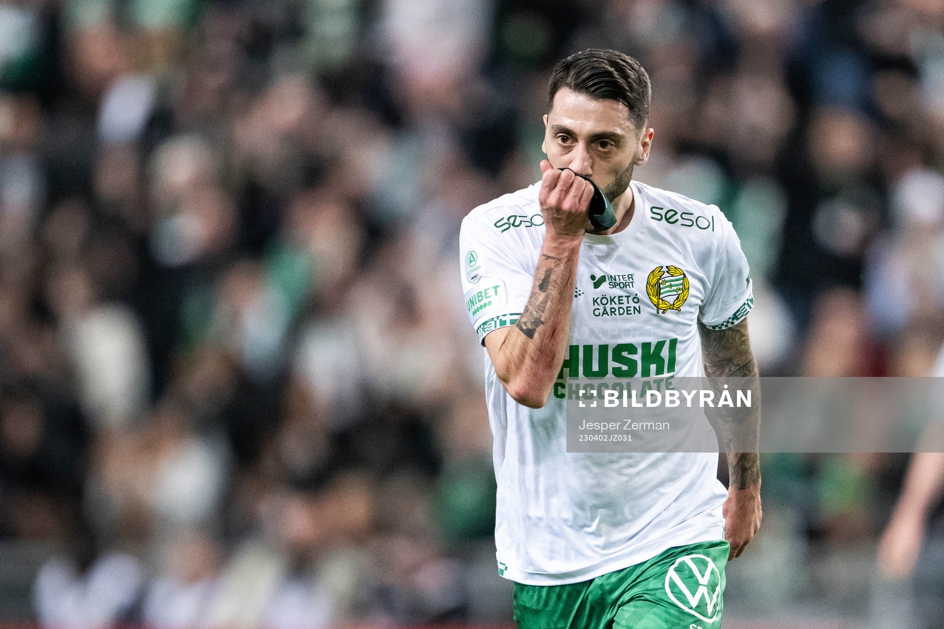 Hammarbys Nahir Besara jublar