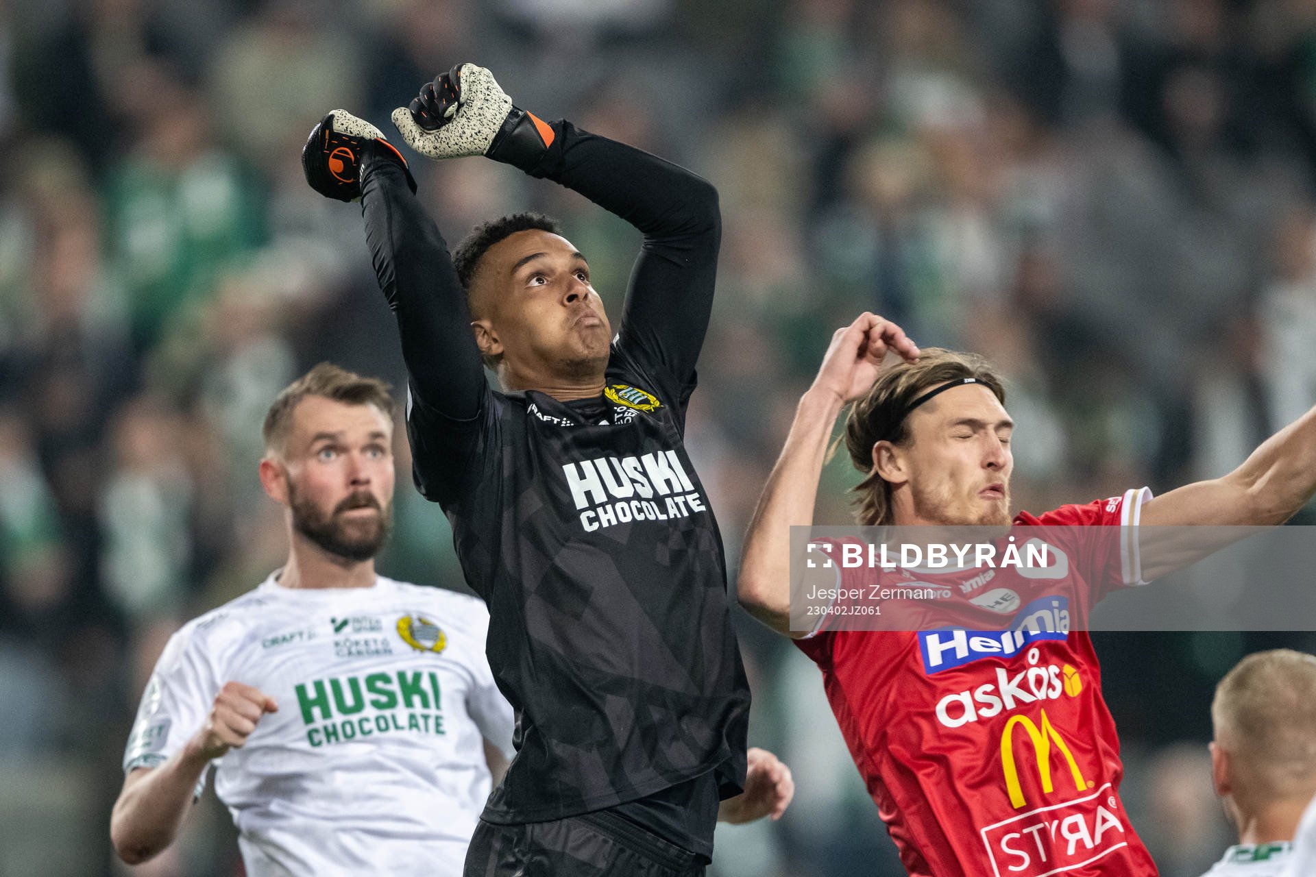 Hammarbys målvakt Oliver Dovin