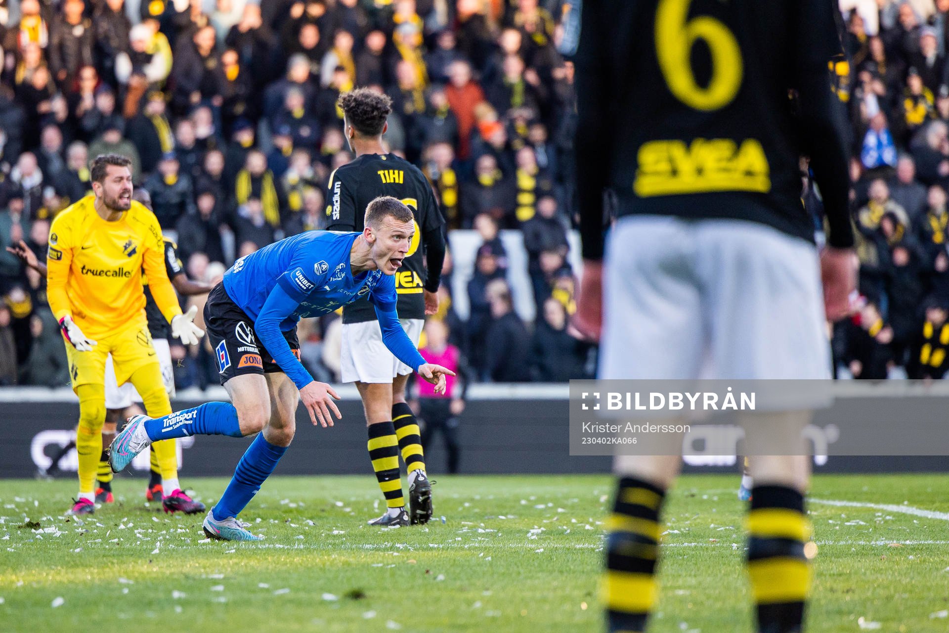 Halmstads Viktor Granath jublar
