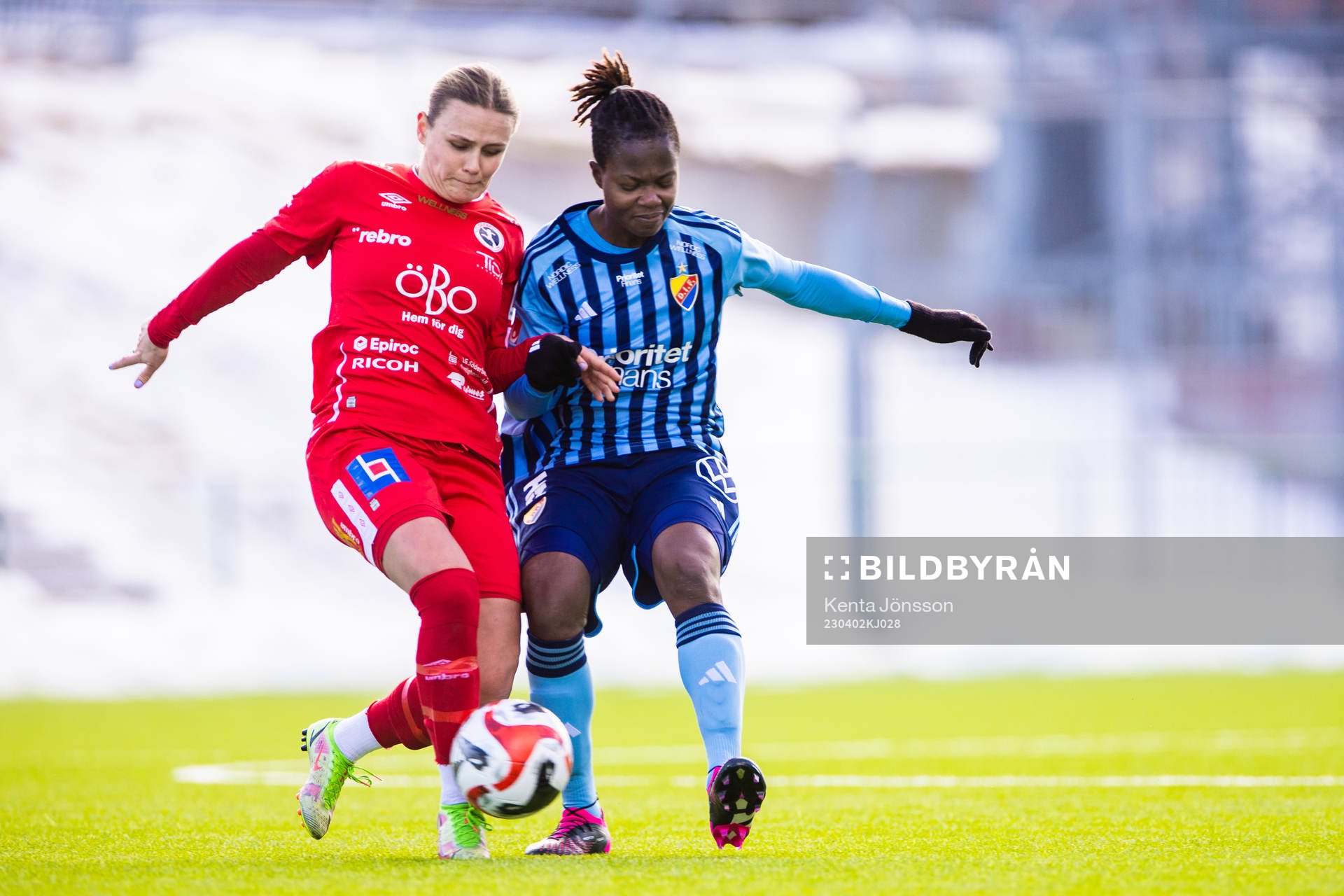 Örebros Maja Bodin och Djurgårdens Portia Boakye