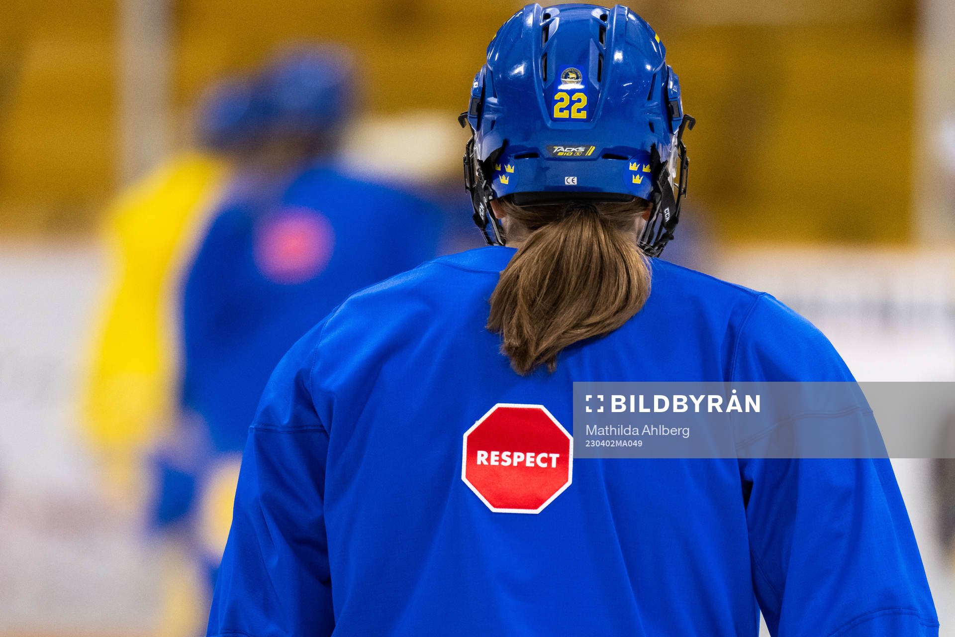 Hanna Thuvik of Sweden at a practice session with a shirt