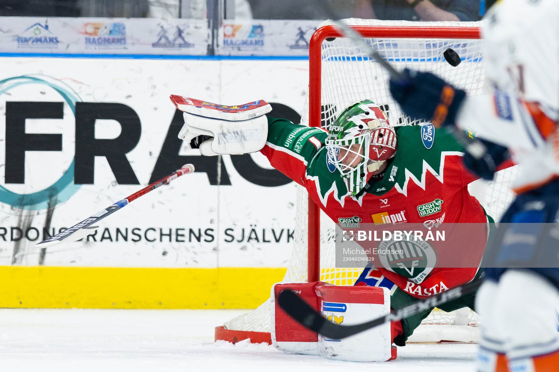 Frölundas målvakt Lars Johansson släpper in 0-1