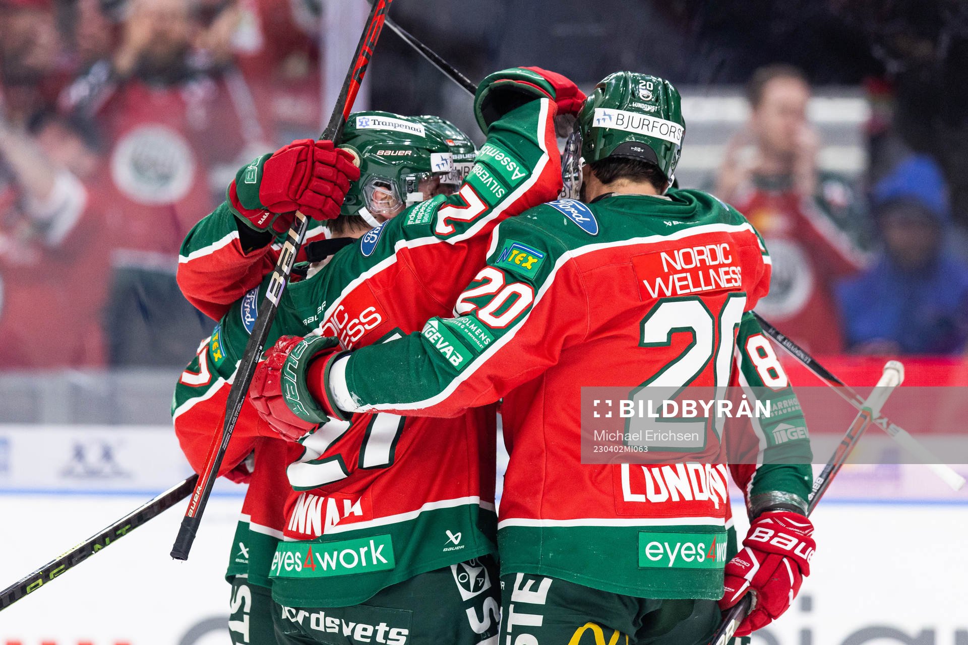 Frölundas Filip Hasa jublar med lagkamrater