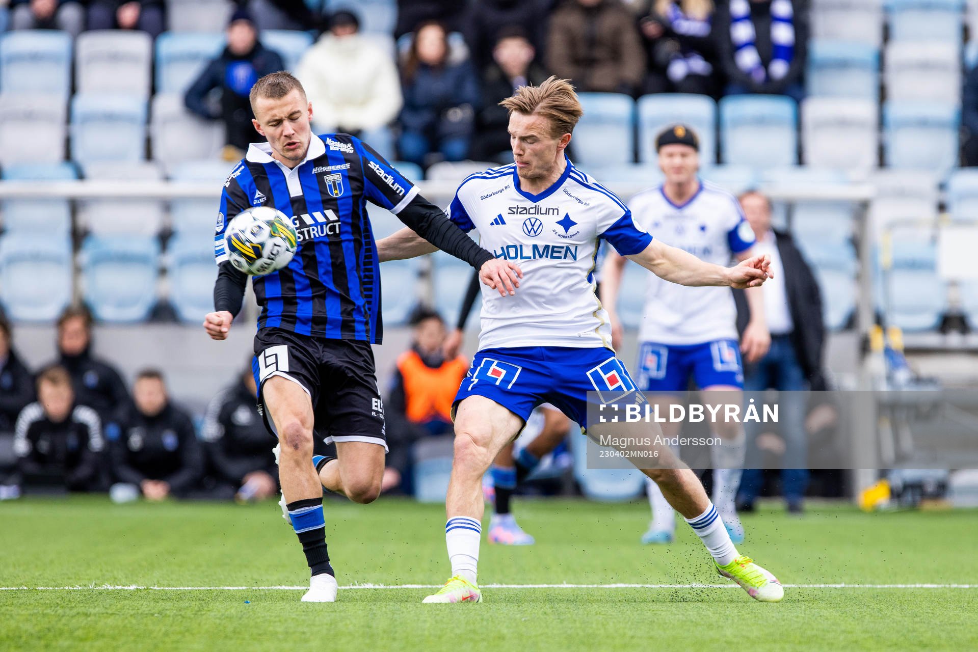 Sirius Melker Heier och IFK Norrköpings Jacob Ortmark