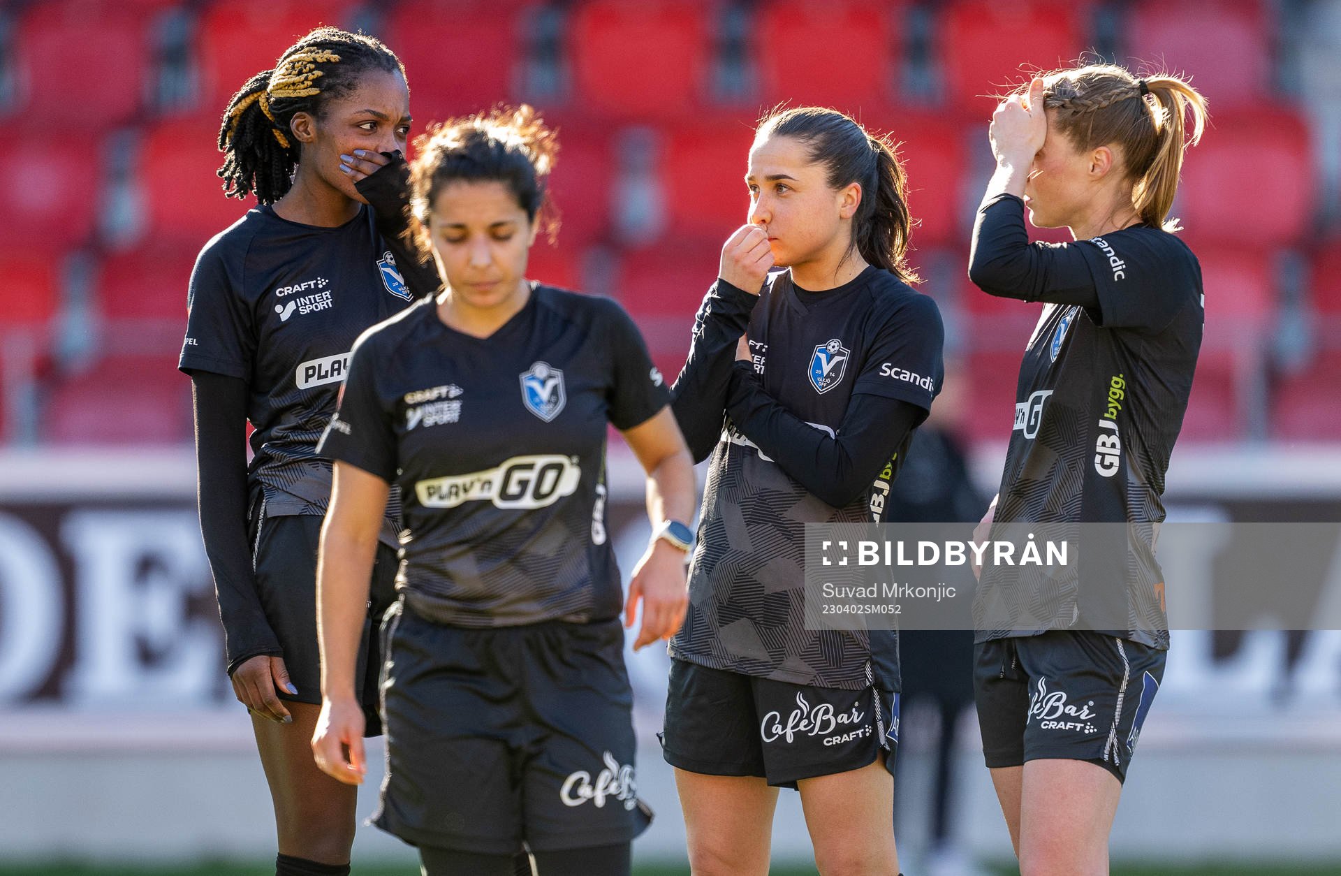 Växjö DFFs Evelyn Ijeh och Heidi Elisabeth Ellingsen