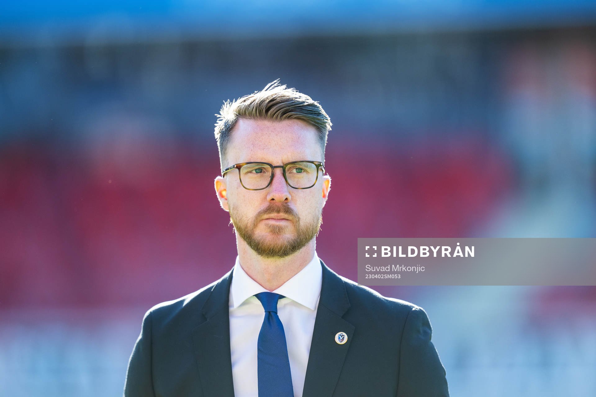 Växjö DFFs huvudtränare Olof Unogård deppar