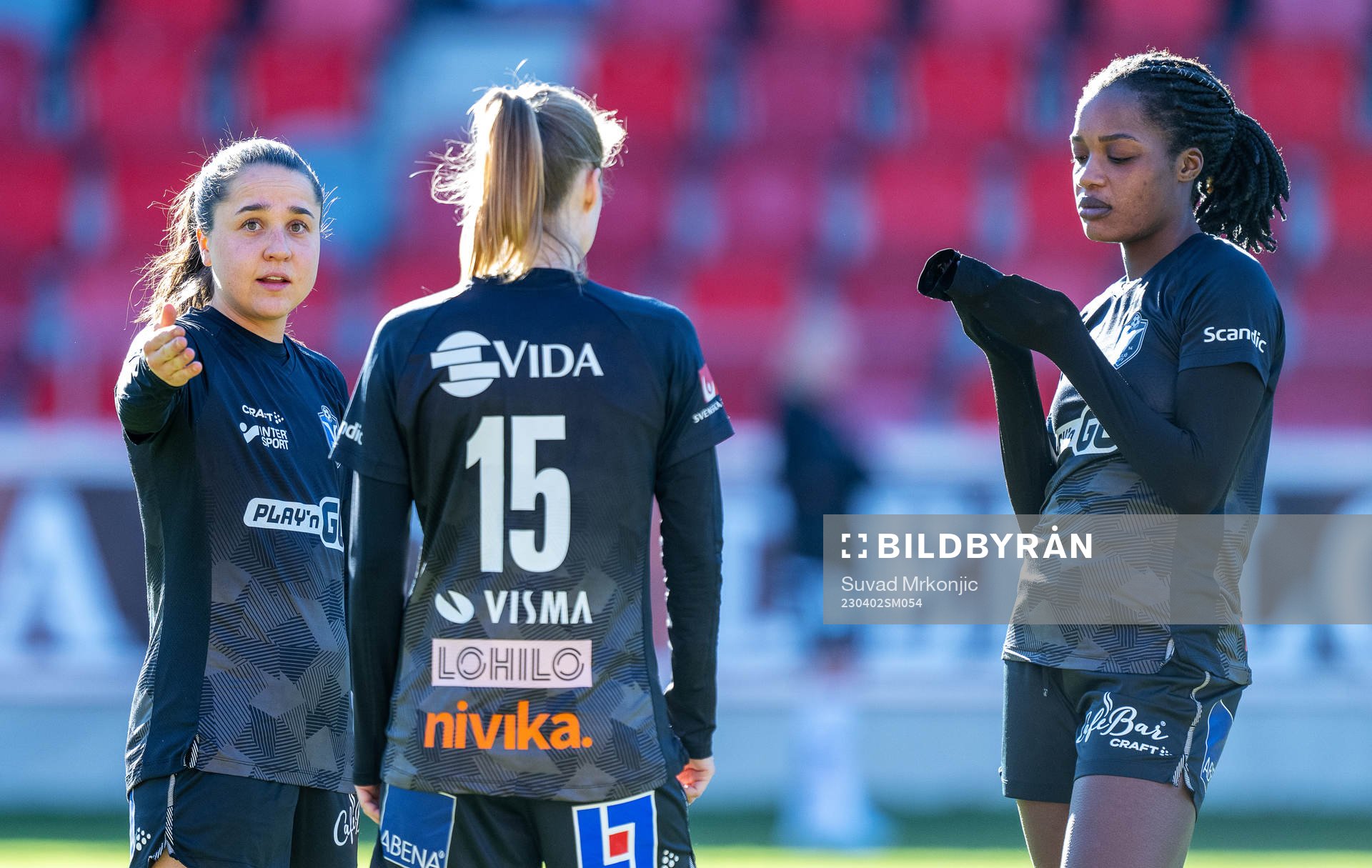 Växjö DFFs Heidi Elisabeth Ellingsen, Juliette Mikaela