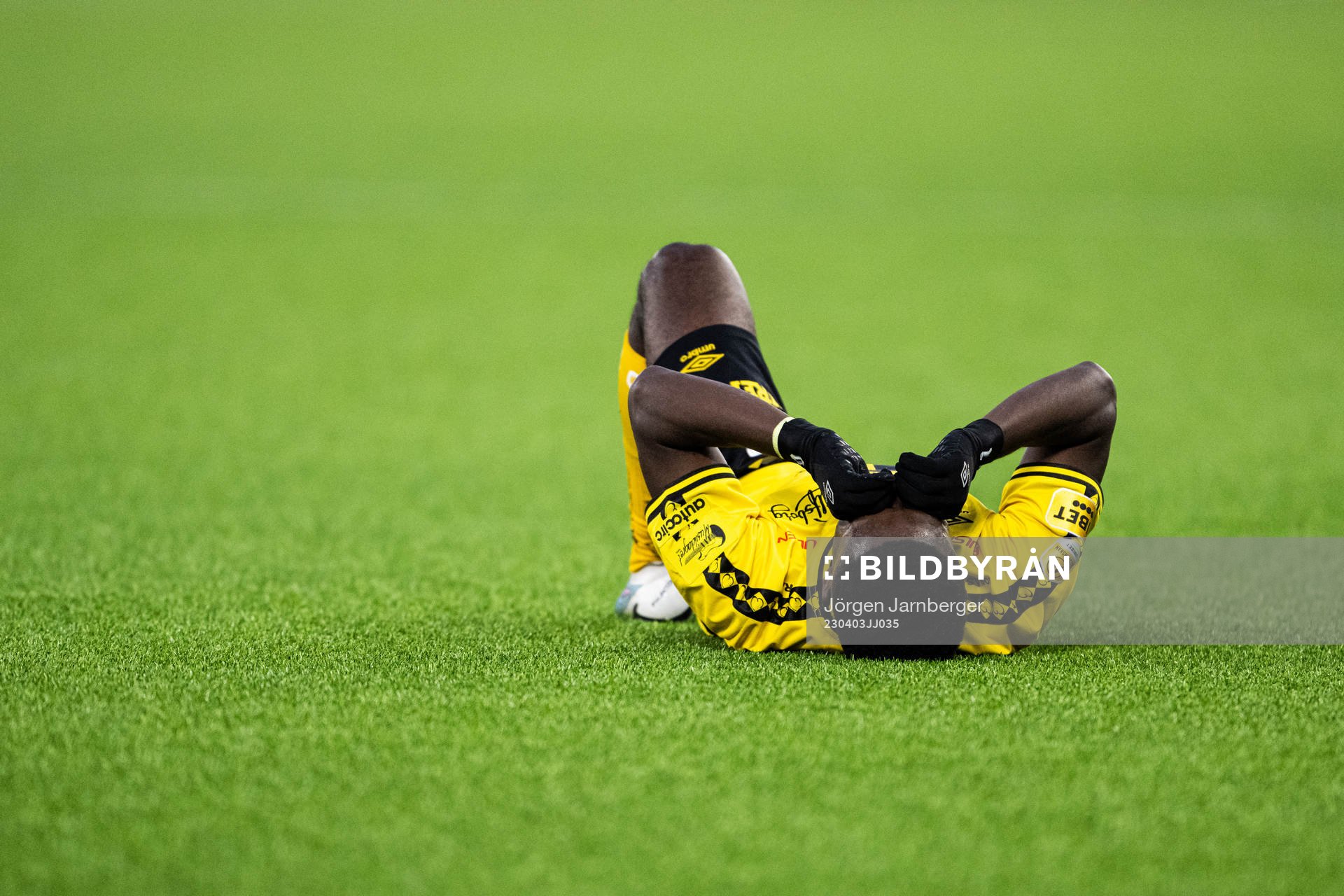 Elfsborgs Michael Baidoo blir liggande skadad