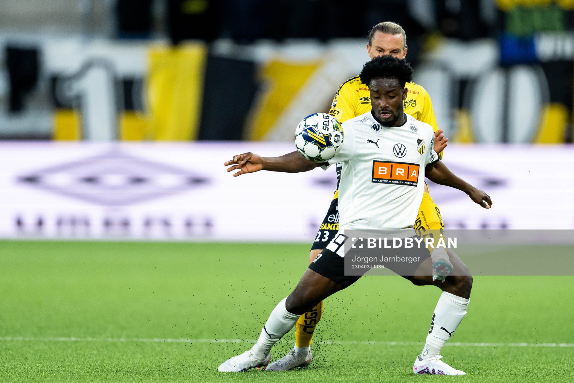 Häckens Ibrahim Sadiq och Elfsborgs Niklas Hult