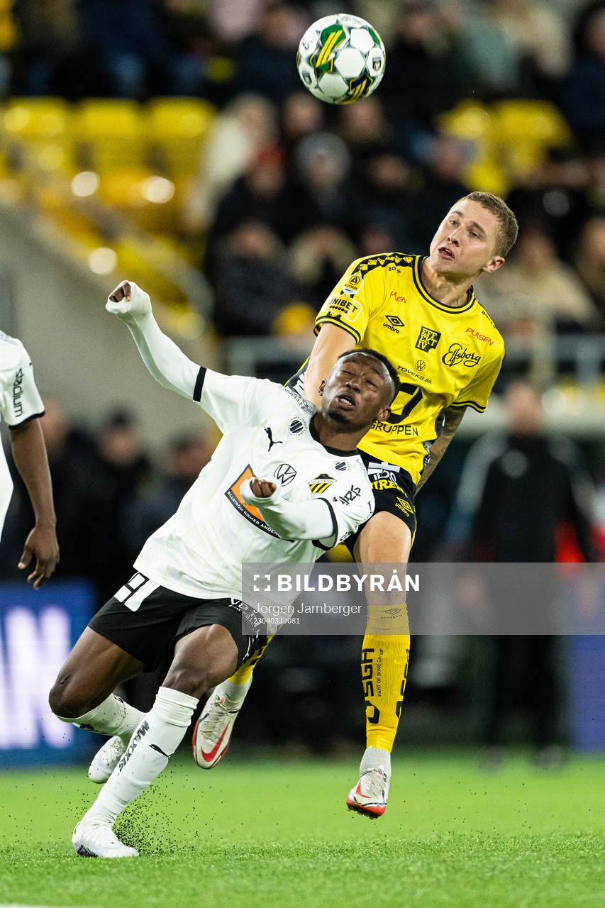Häckens Benie Adama Traore och Elfsborgs Sebastian Holmen