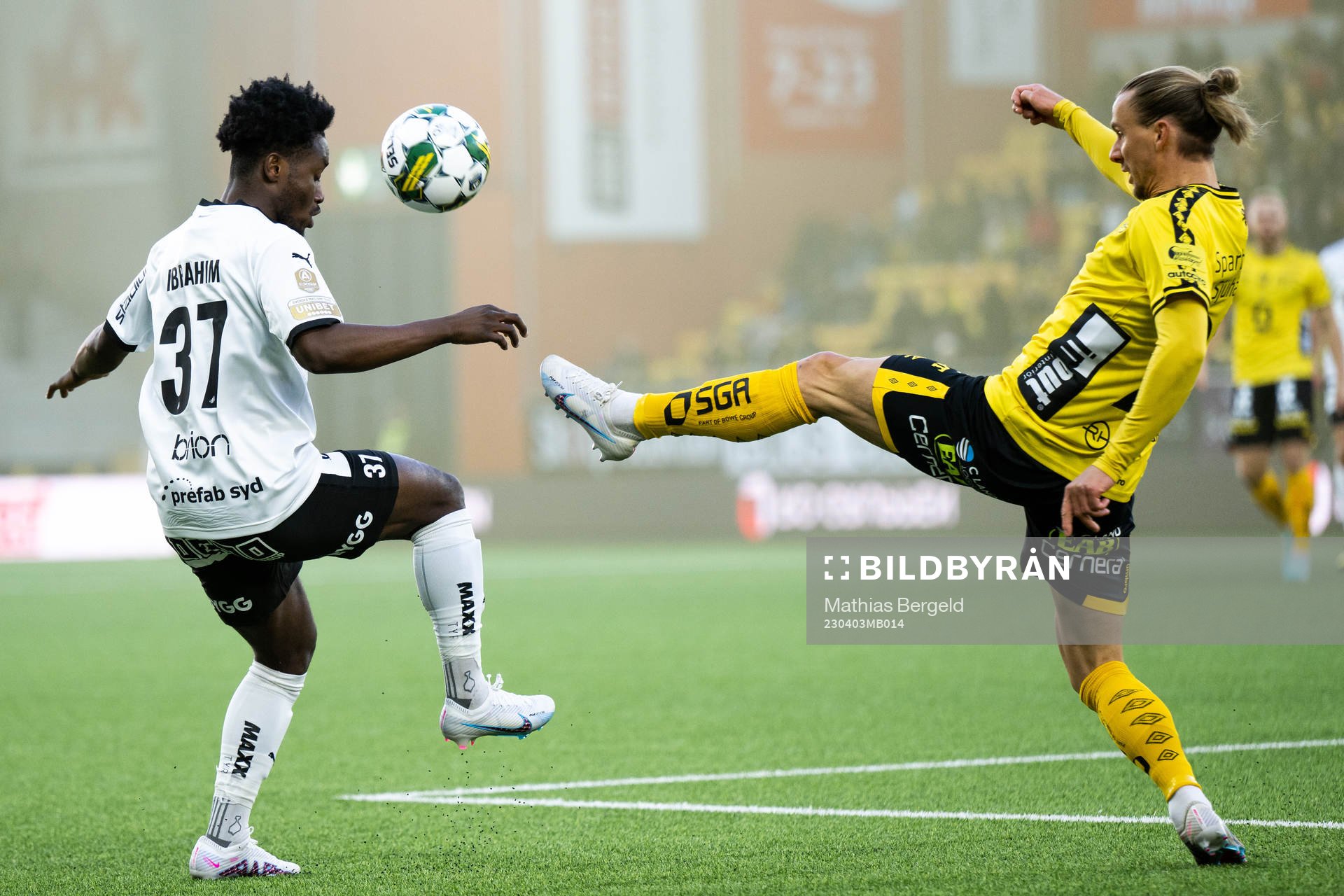 Häckens Ibrahim Sadiq och Elfsborgs Niklas Hult