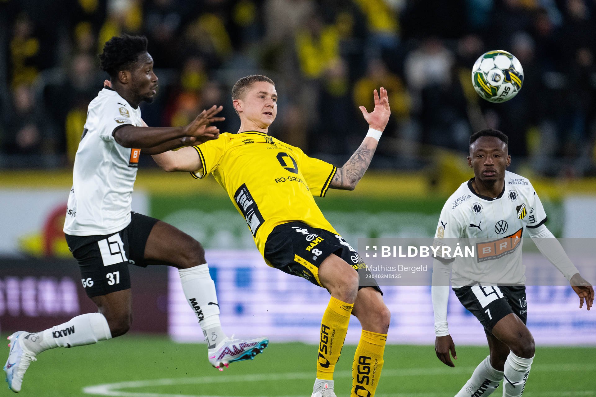 Häckens Ibrahim Sadiq och Elfsborgs Sebastian Holmen