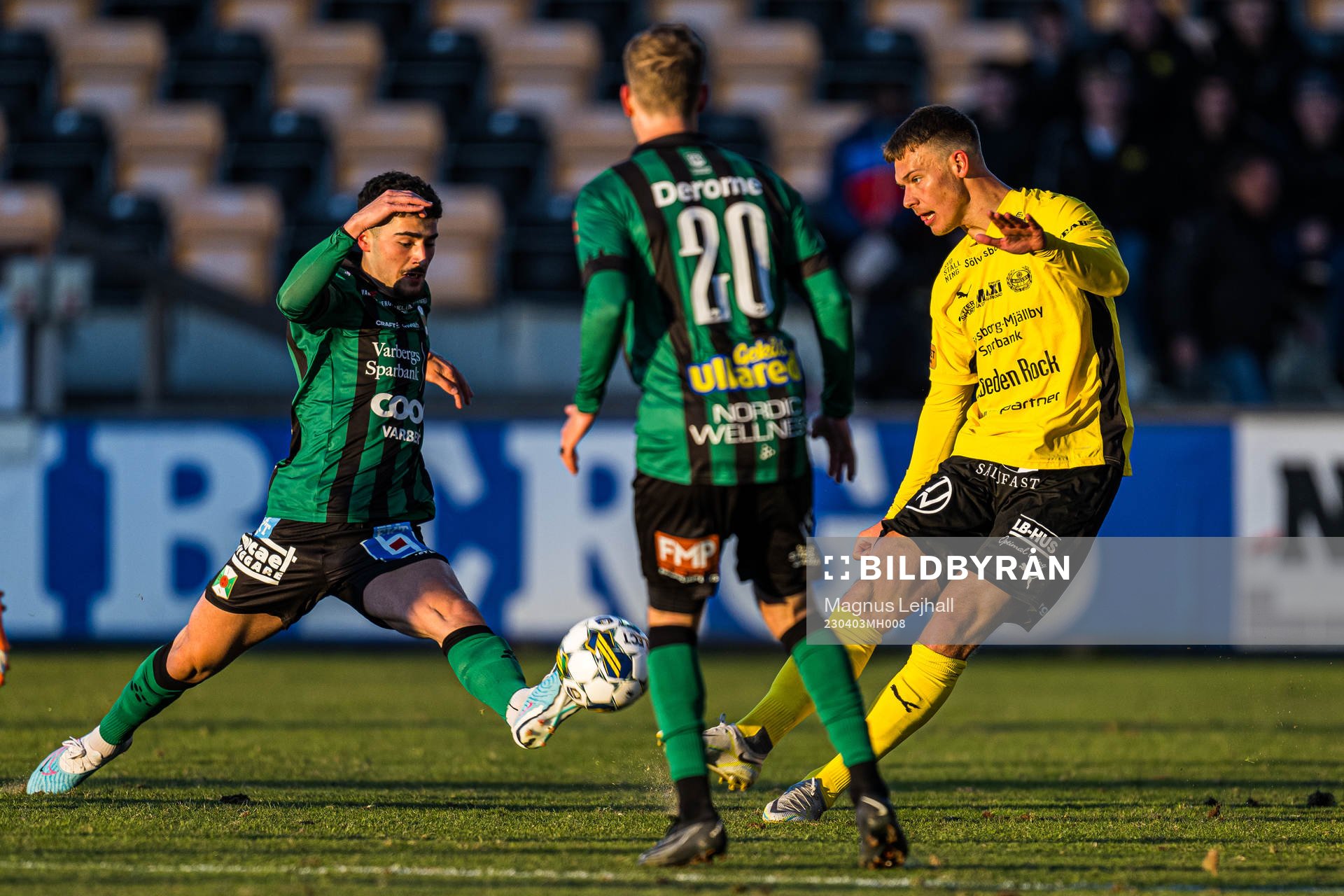 Mjällbys Arvid Brorsson och Varbergs Oliver Silverholt