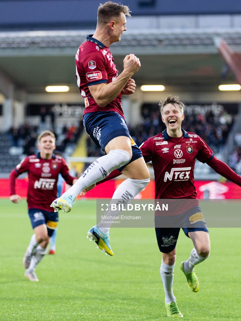 Örgrytes Marcus Haglind Sangre jublar