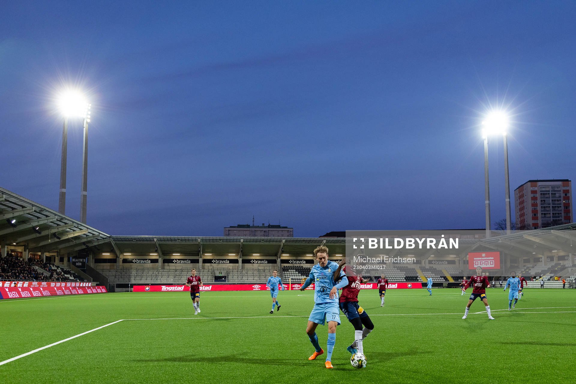 AFC Eskilstunas Anton Ekeroth och Örgrytes Mubaarak Nuh