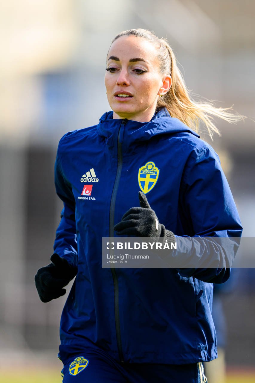 Kosovare Asllani