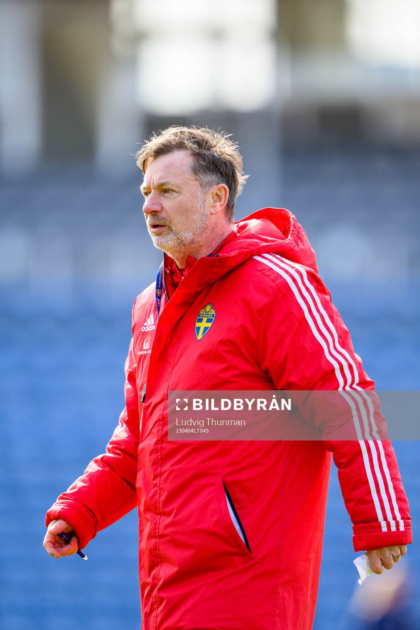 Head coach Peter Gerhardsson