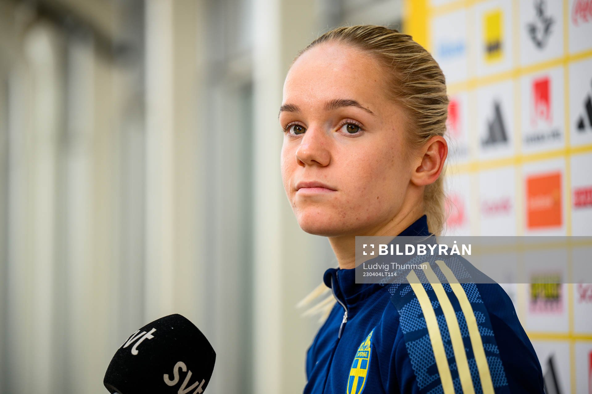 Hanna Lundkvist is interviewed by the media