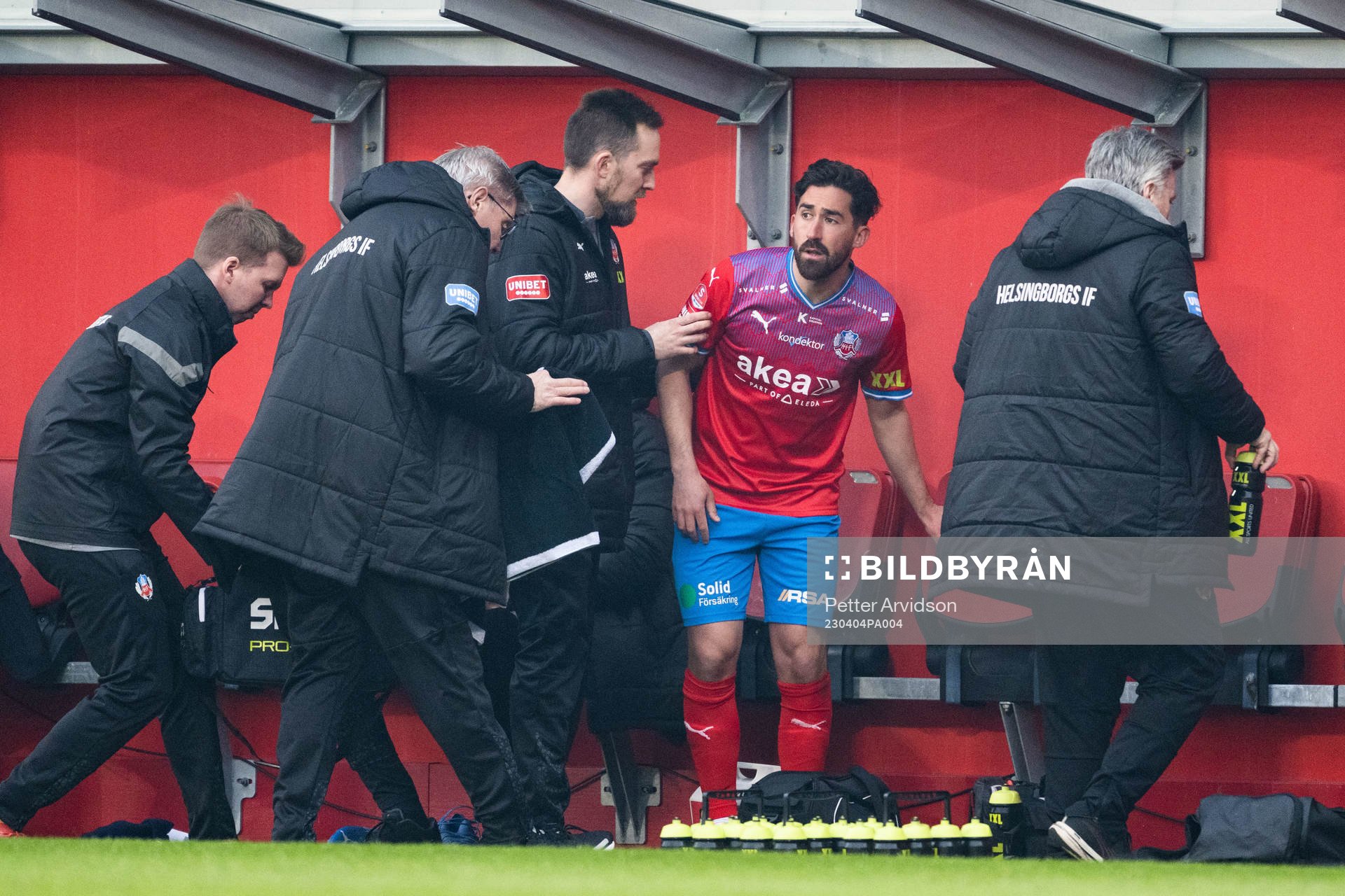 Helsingborgs Frederik Holst har ont